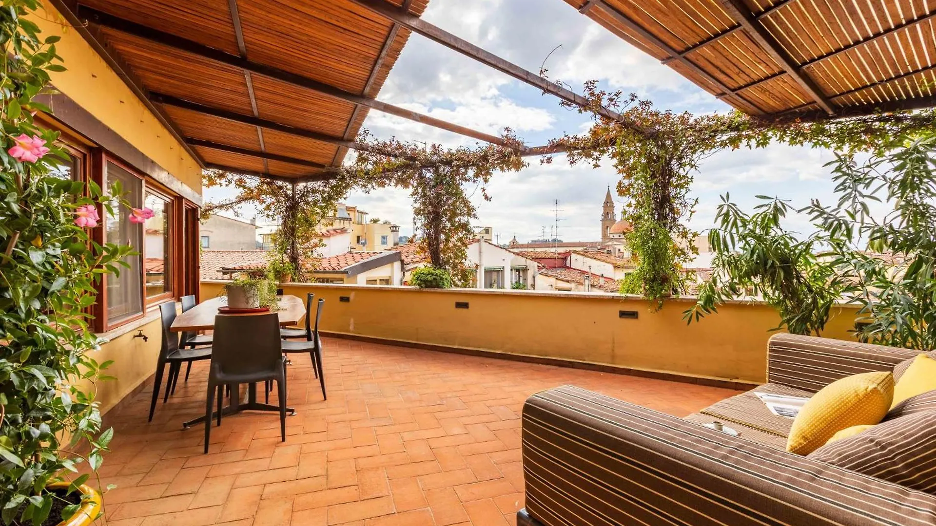 Design Unit With Incredible View Apartment Florence